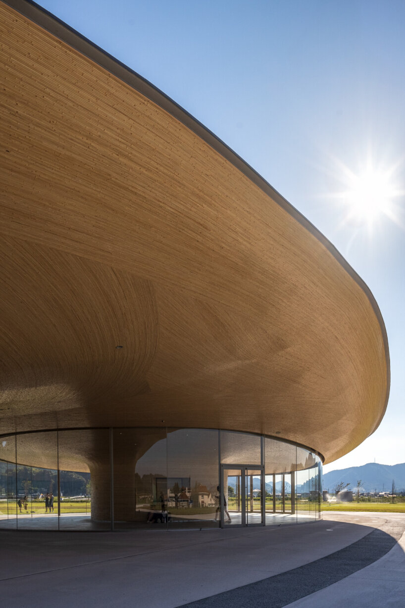 local bamboo shapes kengo kuma's disaster prevention and community facility in mabi, japan